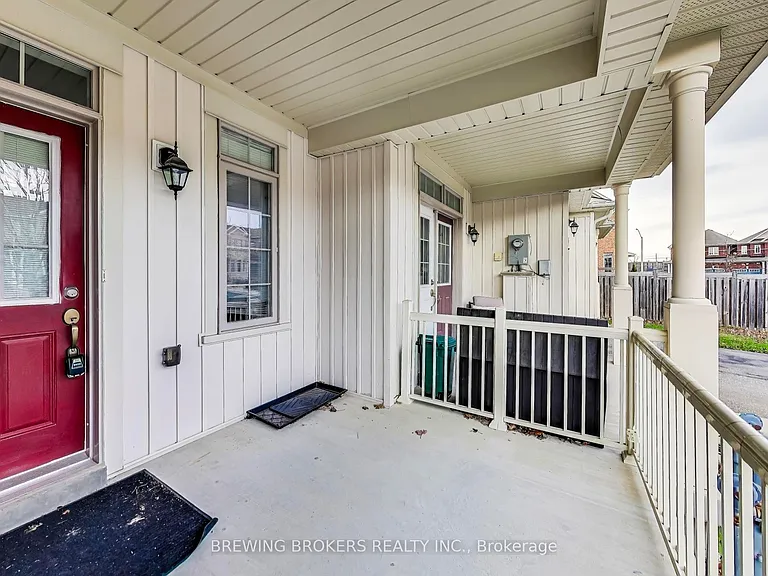 33 Pearcey Cres — Photo 4