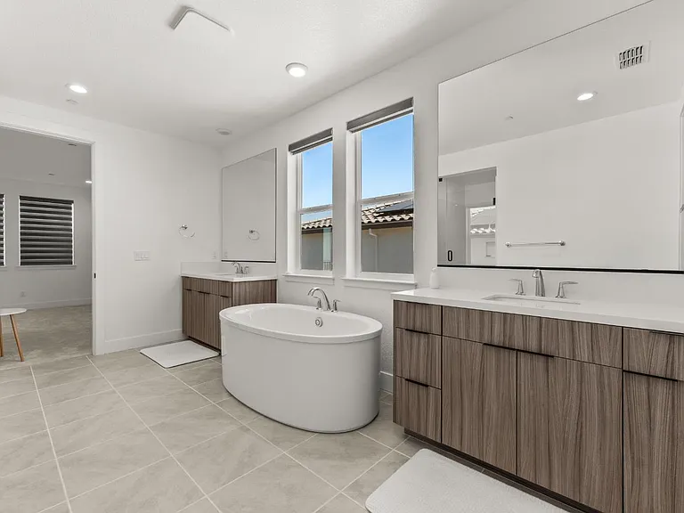 6162 Kings Peak Dr — Photo 39
