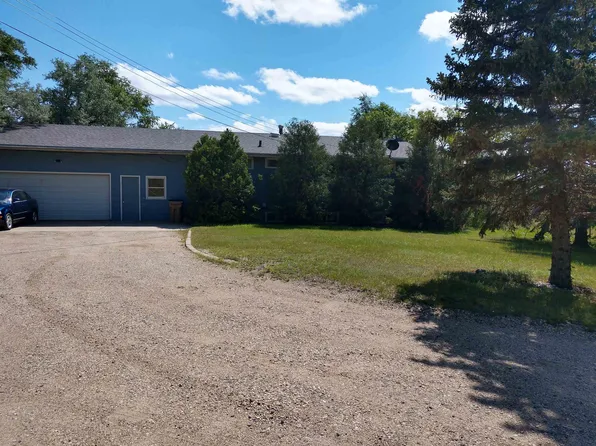 1336 3rd St NE, Minot, ND 58703