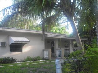 870 NE 141st St, North Miami, FL 33161