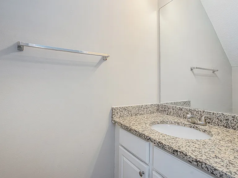2894 Regent Walk Dr — Photo 17