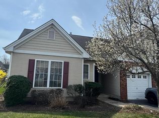 23 Goldfinch Dr, Hamilton, NJ 08690
