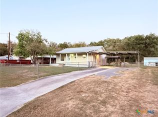 101 Tabler Dr, Seguin, TX 78155