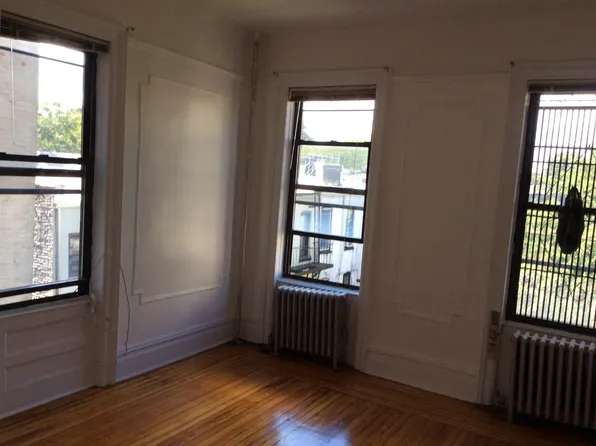 174 Prospect Park West image 12 of 14