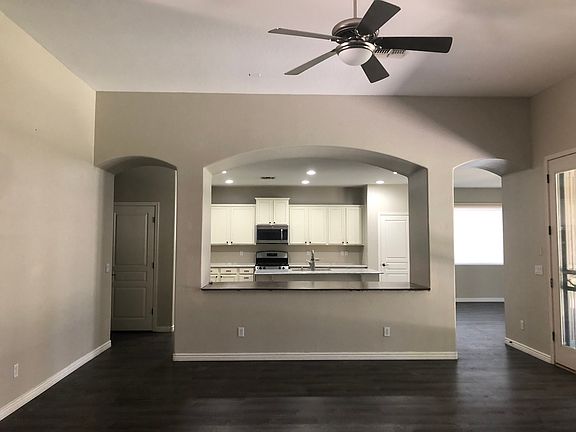 Living/Kitchen