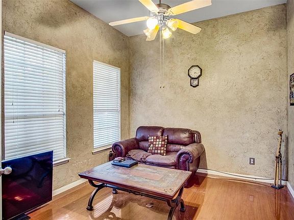 5th image of 4313 Lone Oak Dr