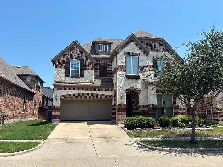 6117 Mickelson Way — Photo 2