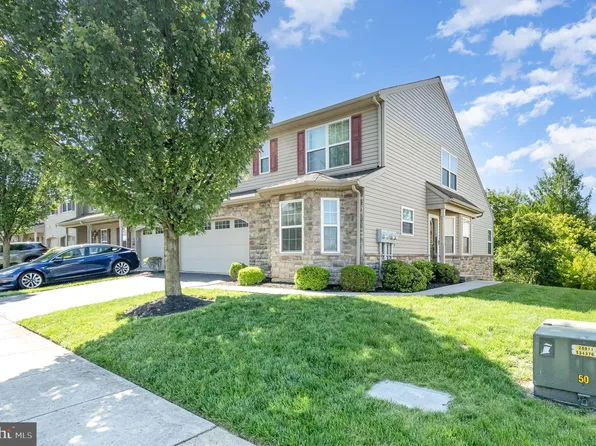 6121 Sawgrass Ct, Harrisburg, PA 17111