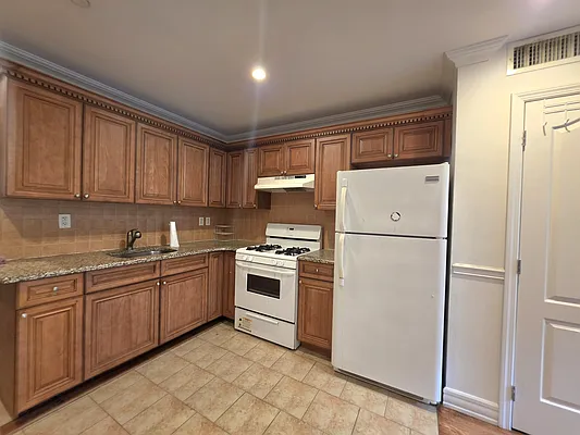 Kitchen, photo 1