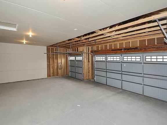 4th image of 1163 Waterford Ave N