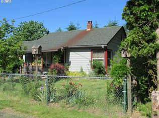 112 Flume Rd, Bingen, WA 98605