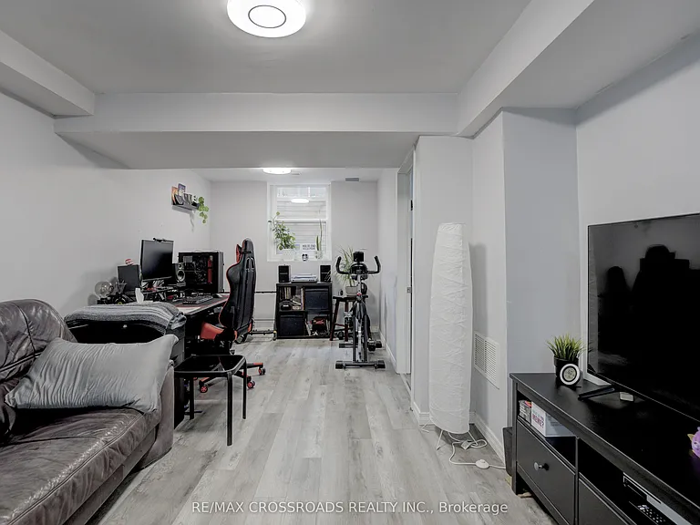 2 Viceregal Ct #BASEMENT — Photo 8