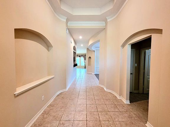 2nd image of 10327 Earlington Manor Dr