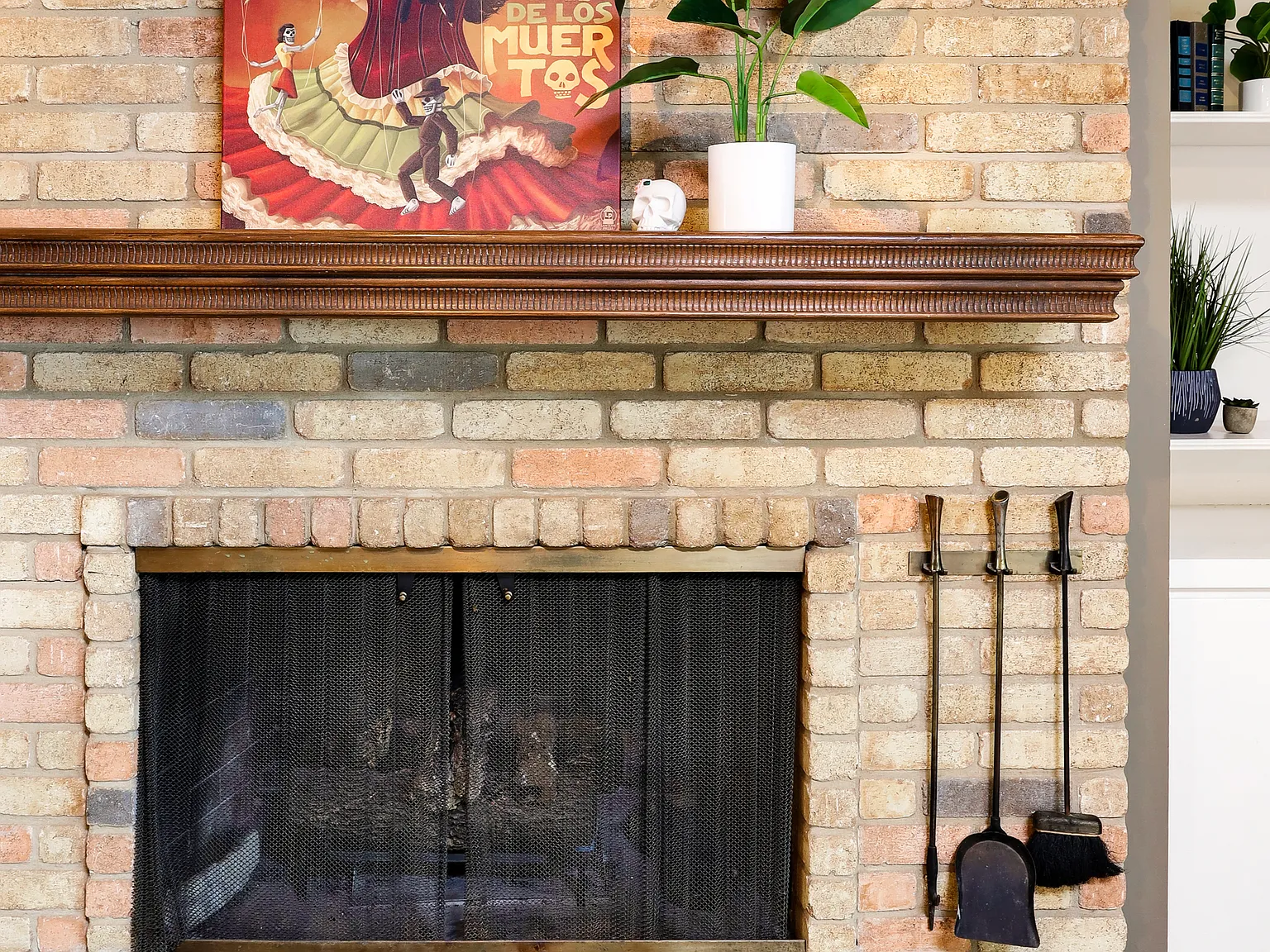 4 bed, 2398 sqft, $6,900 — Photo 3