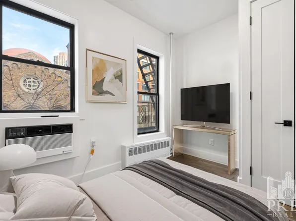 332 East 74th Street image 7 of 10