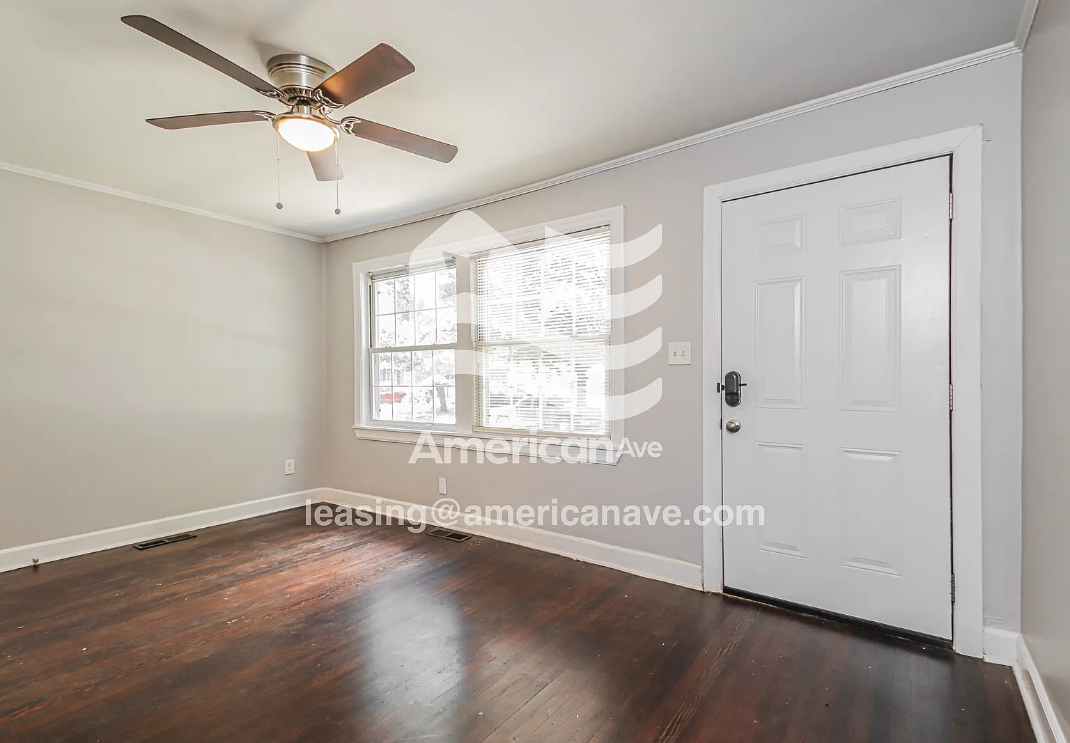 2 bed, 1.0 bath, 812 sqft, $1,122 — Photo 2