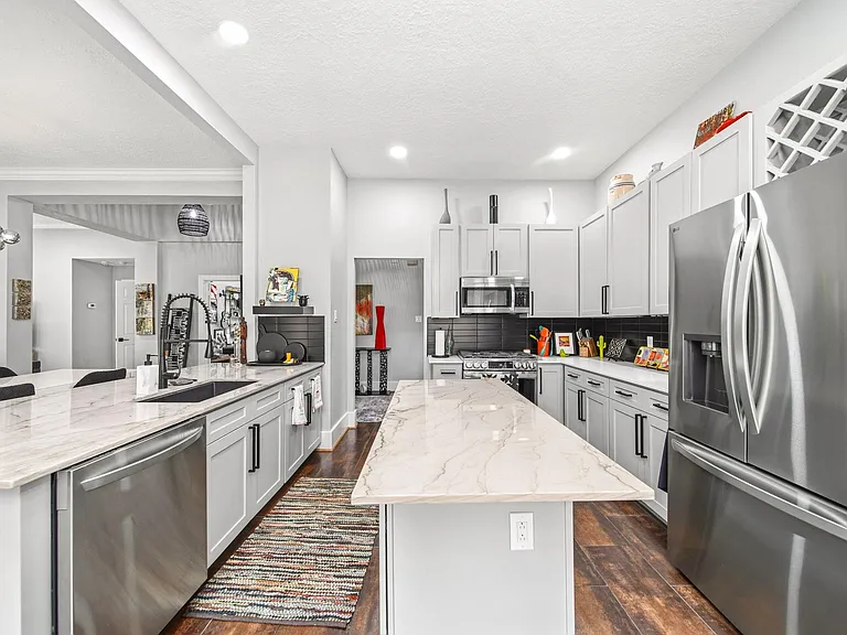 906 Maple Branch Ln — Photo 5