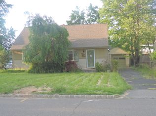 7746 Island Dr, Anchorage, AK 99504