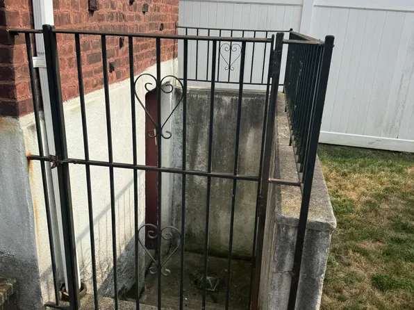 1572 East 28th Street image 5 of 5