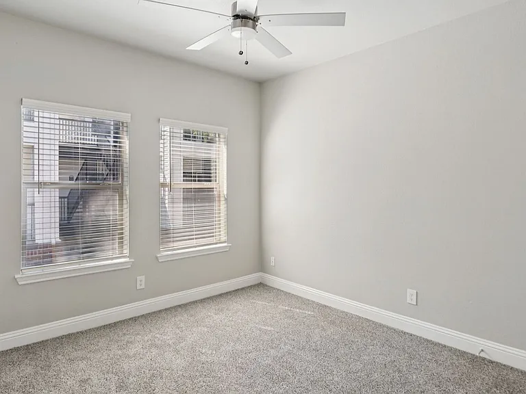 Larkin Apartment Homes — Photo 89