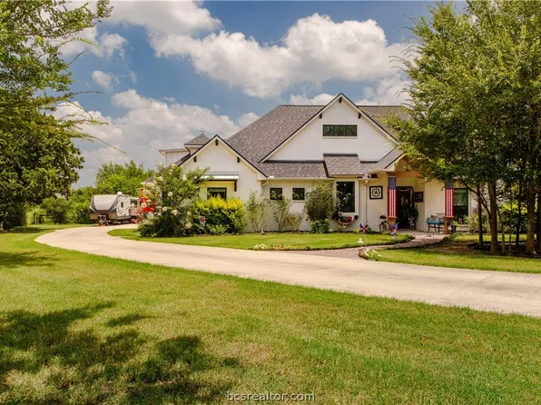 5036 Glory Rd, Bryan, TX 77808