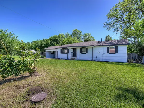 101 McBride St, Lone Oak, TX 75453