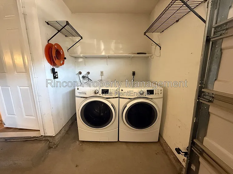 694 Deerhunter Ln — Photo 6