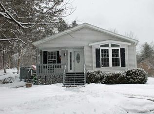 6 Beas Ln, Hyde Park, NY 12538