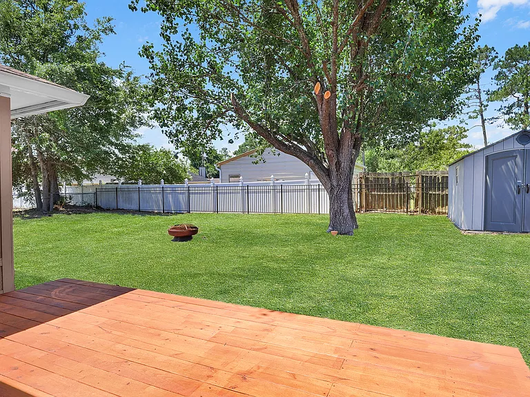 783 Inwood Dr — Photo 30