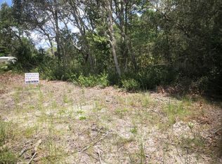 110 Royal Ave, Interlachen, FL 32148