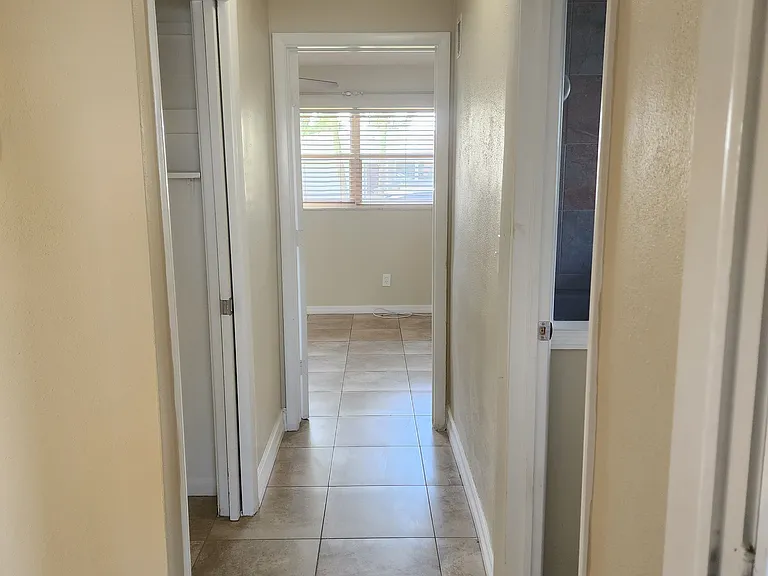 3322 SE 11th Ave — Photo 12