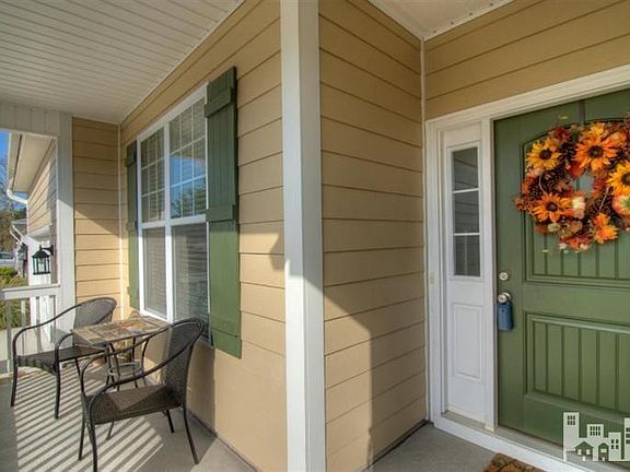 3rd image of 327 Julia Dr