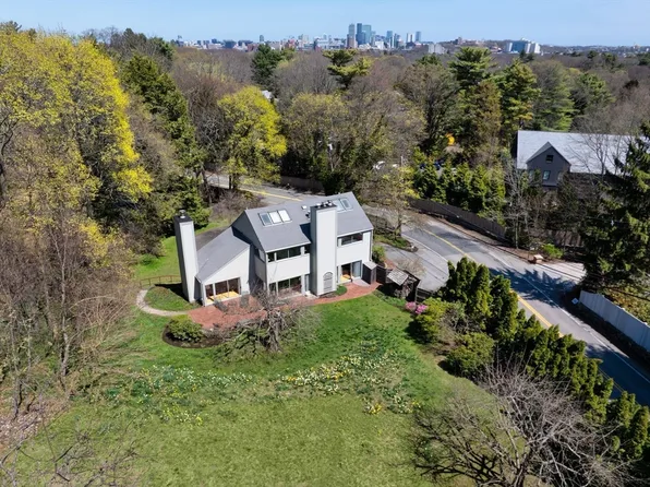 185 Warren St, Brookline, MA 02445