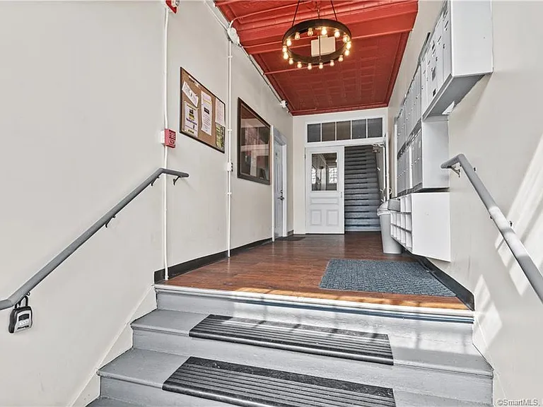 442 Chapel St #G6 — Photo 25