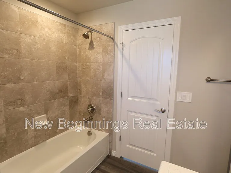 4834 Olympus Dr — Photo 20