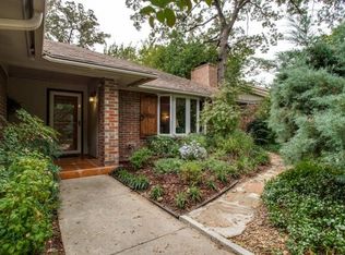 1525 Country Forest Ct, Grapevine, TX 76051