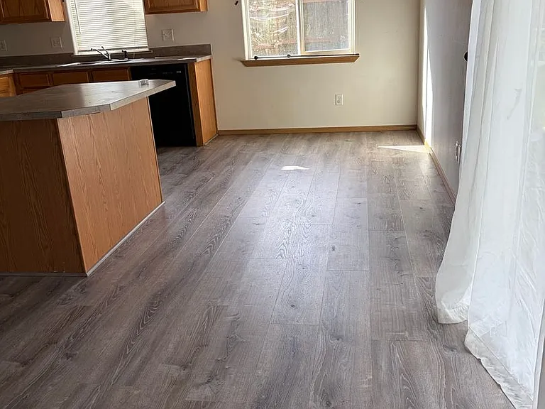 183 E Roosevelt St — Photo 10