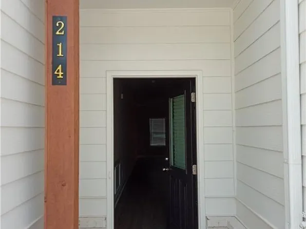 214 Rockfern Ter #34, Lilburn, GA 30047