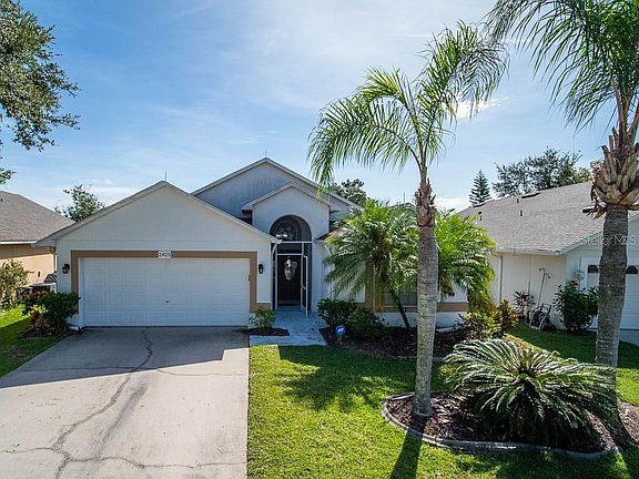2nd image of 2825 Regency Oak Ln