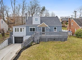 96 Long Dr, Pittsburgh, PA 15241