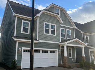 38 Windchime Ct, Fuquay Varina, NC 27526