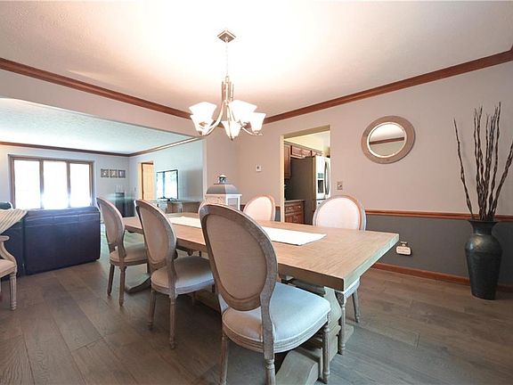 5th image of 27389 Hemlock Dr