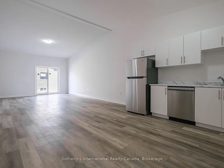 550 Grey St #29 — Photo 7