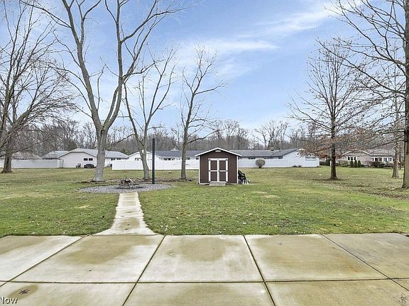 5th image of 5047 Shady Moss Ln