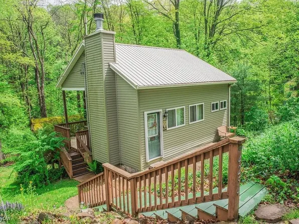 4254 Doral Rd SW, Carrollton, OH 44615