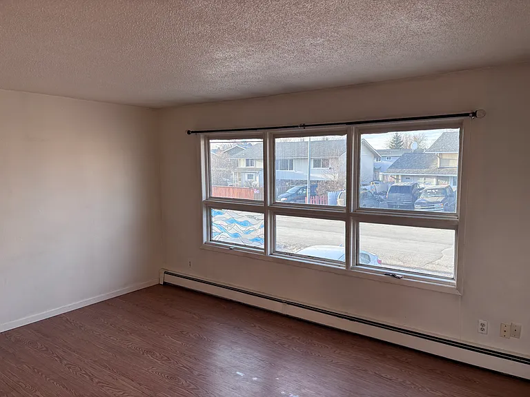 8026 E 4th Ave #A — Photo 7