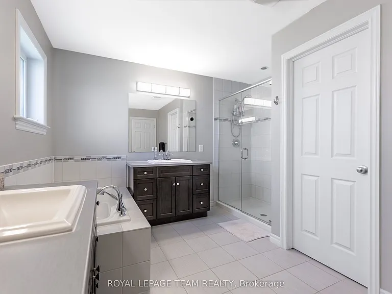 512 Breccia Hts — Photo 26
