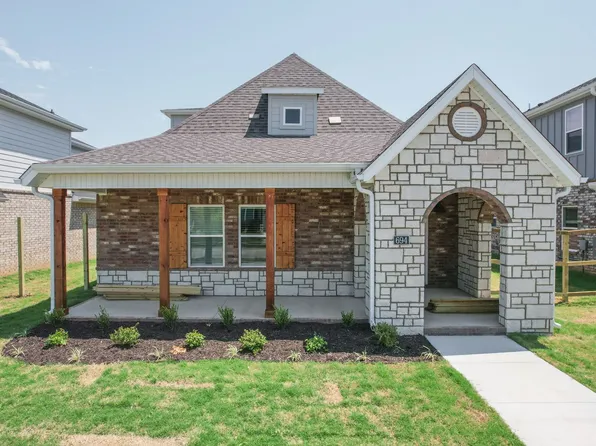 694 N Salem Rd, Fayetteville, AR 72704