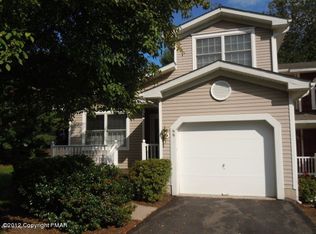 751 Garnet Ln, East Stroudsburg, PA 18301