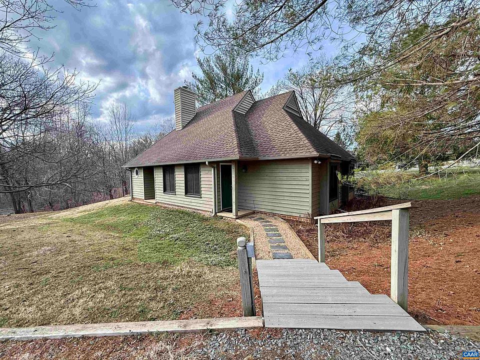 1st image of 1026 Highlands Dr